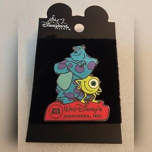 ON CARD- 02 Disney Monsters Inc University Sulley Mike Wazowski Walt Disney PIN